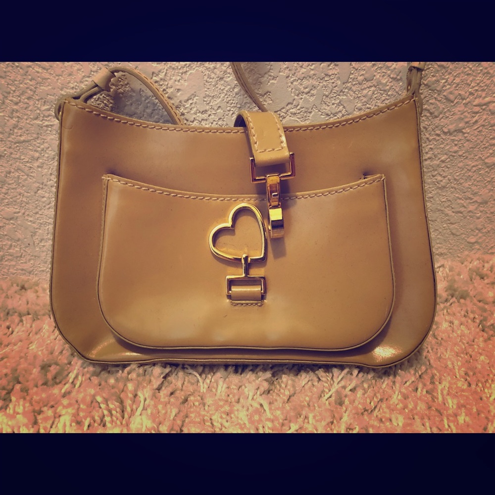 Gorgeous Moschino Purse with heart closure <3